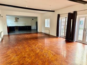 Kitchen Dining and Family Lounge Room- click for photo gallery